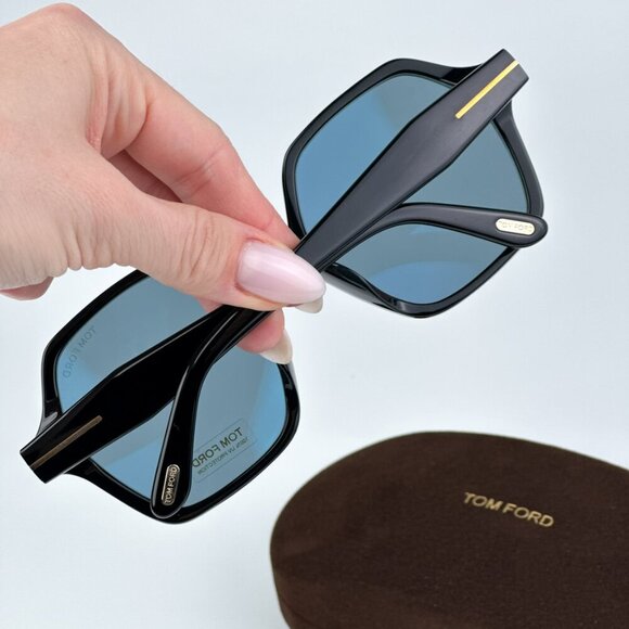 Tom Ford FT1032-F ROMY 01A BRAND NEW Sunglasses Black Blue Square Oversized - Picture 4 of 13